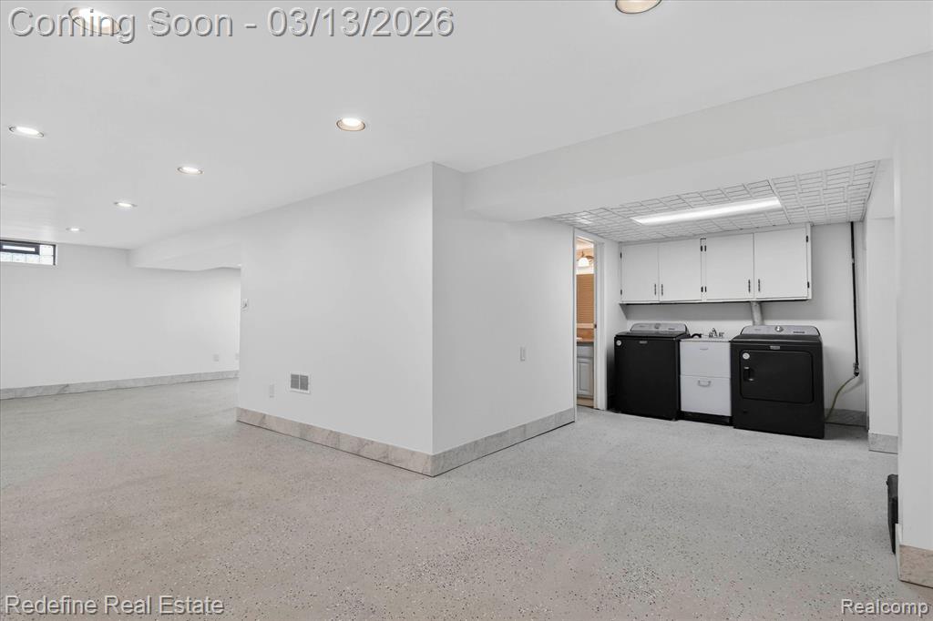 2236 Mentone Street, Wolverine Lake, MI 48390 — Photo 22