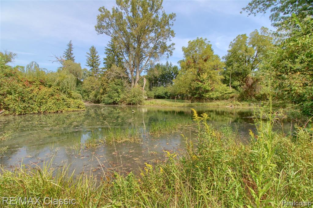 19150 Beck Road, Northville, MI, 48167