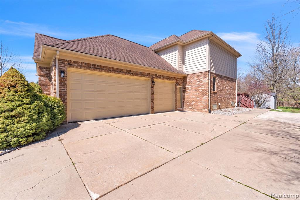 47081 Hidden River Circle N, Canton, MI 48188 — Photo 53