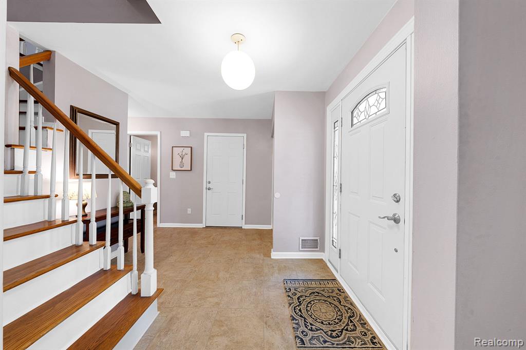 4180 Allegheny Drive, Troy, MI 48085 — Photo 11