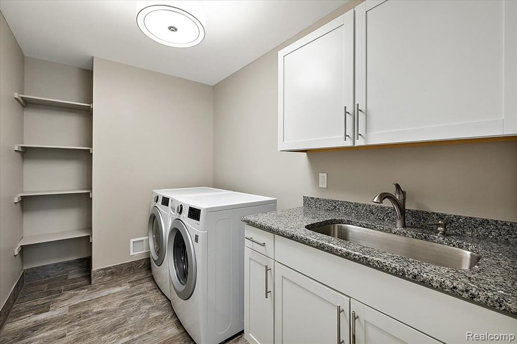 4253 Mandalay Avenue, Royal Oak, MI 48073 — Photo 25