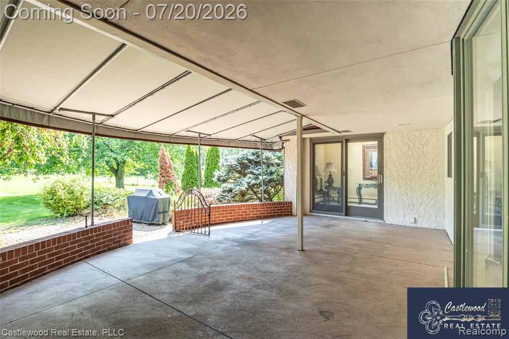 17150 S Nunneley Road, Clinton Twp, MI 48035 — Photo 6