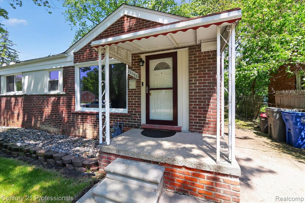 28688 Emerson Street, Inkster, MI 48141 — Photo 5