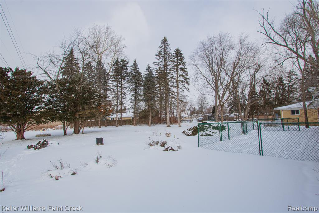 5617 Westfalen Drive, Shelby Twp, MI 48317 — Photo 32