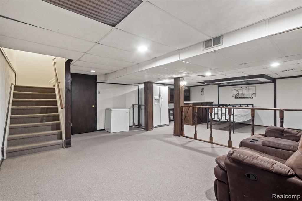 7114 Pebble Park Drive, West Bloomfield, MI — Photo 26