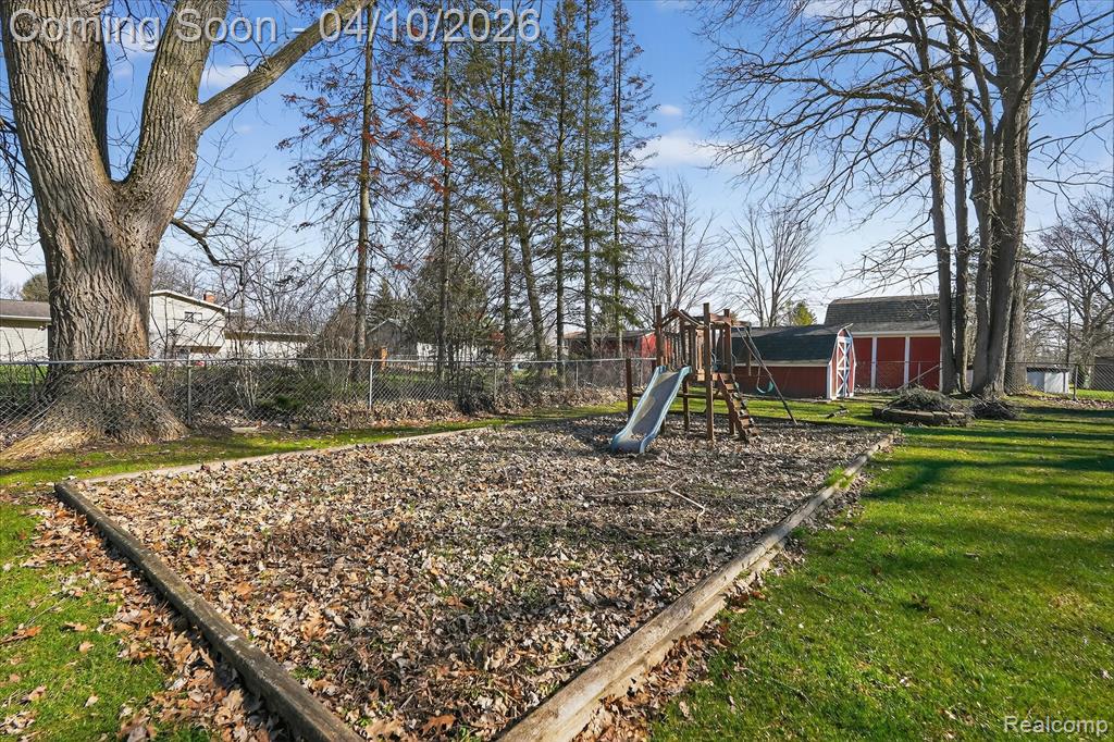 4397 Sulgrave Drive, Swartz Creek, MI 48473 — Photo 37