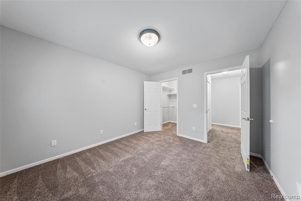 8487 Sherwood Drive, Grosse Ile, MI 48138 — Photo 32