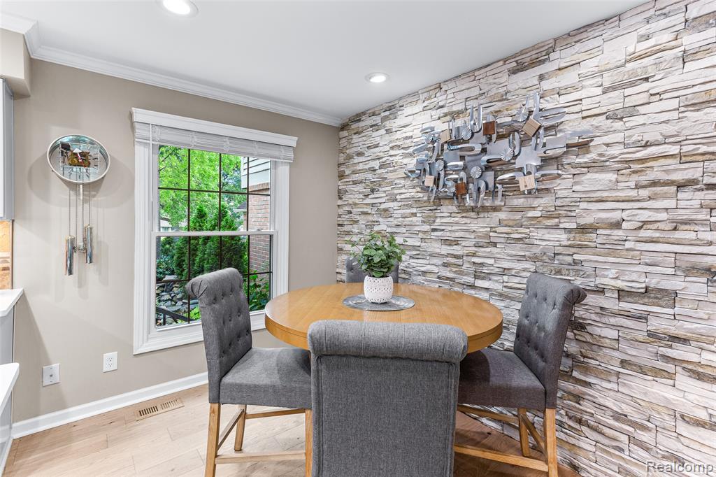 4544 Golf View Drive, Brighton, MI 48116 — Photo 12
