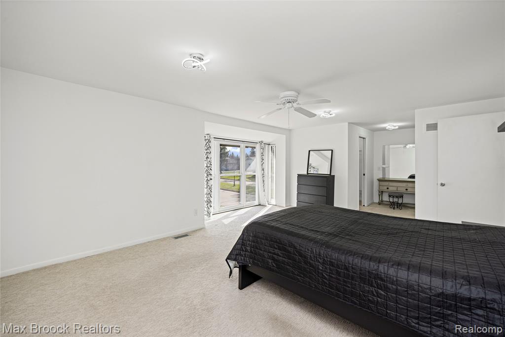 7451 Pebble Point, West Bloomfield, MI — Photo 29