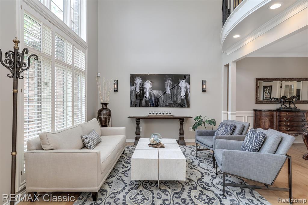 18438 Clairmont Circle E, Northville, MI 48168 — Photo 13