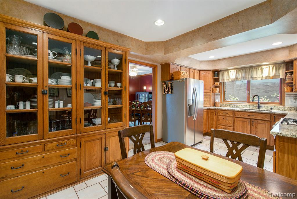 43069 Devon Lane, Canton, MI 48187 — Photo 4