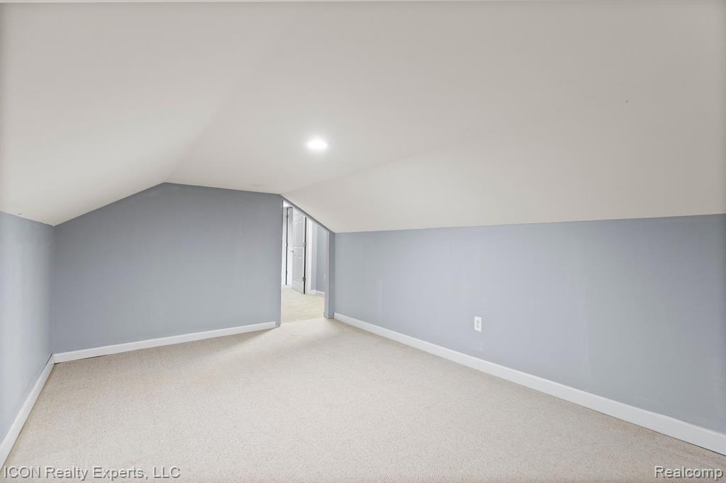 5580 HEGEL Road, Goodrich Vlg, MI — Photo 30