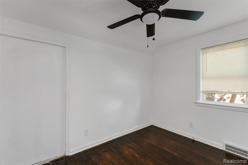 15411 Young St, Detroit, MI 48205 — Photo 22
