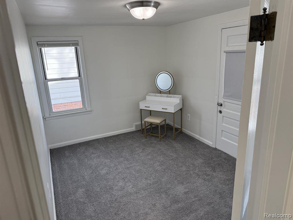 904 N REMBRANDT Avenue, Royal Oak, MI 48067 — Photo 22