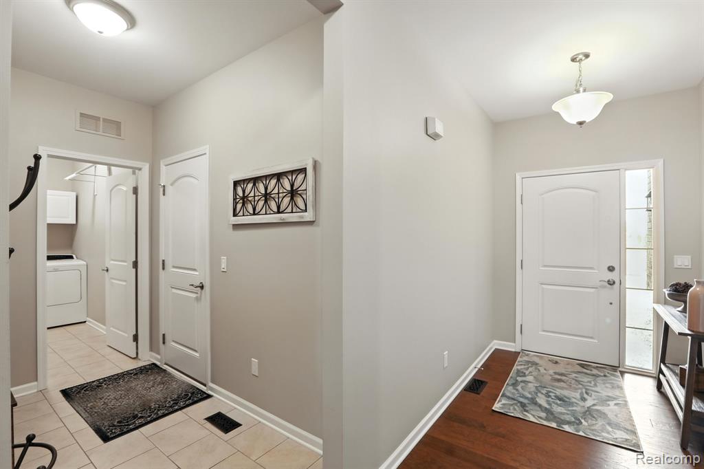 7742 Gannon, Utica, MI 48317 — Photo 15