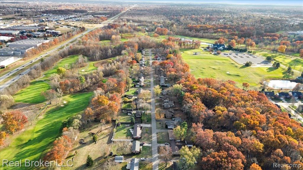 52048 Brentwood Drive, Shelby Twp, MI 48316 — Photo 11
