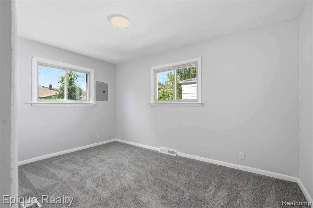 497 Montana Avenue, Pontiac, MI 48341 — Photo 10