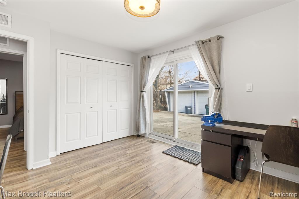 501 S Edgeworth Avenue, Royal Oak, MI 48067 — Photo 28