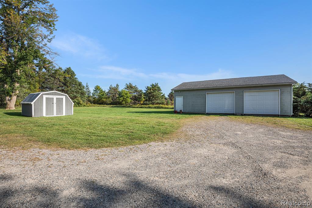 6881 S Kingston Road, Clifford, MI 48727 — Photo 17