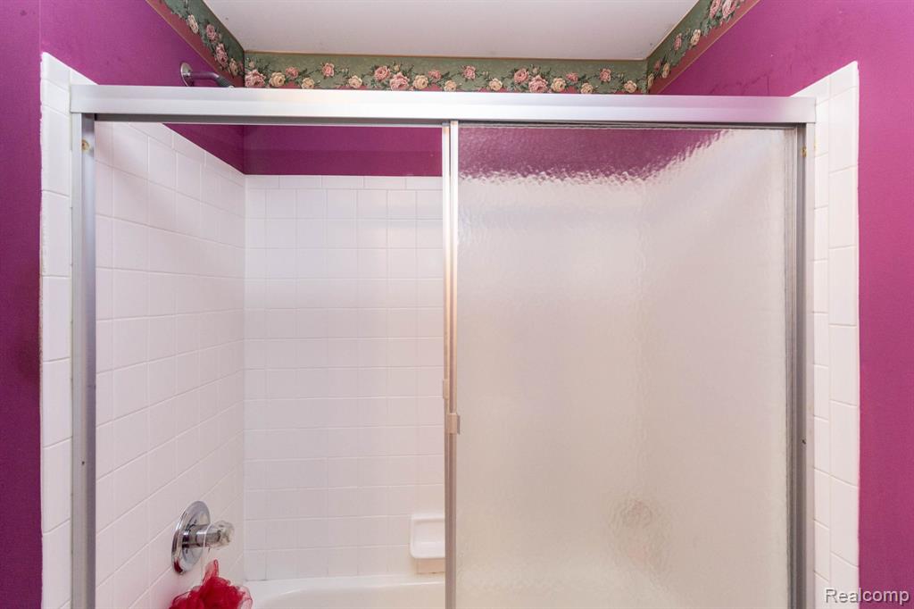 487 N Oak Drive, Commerce Twp, MI 48390 — Photo 28