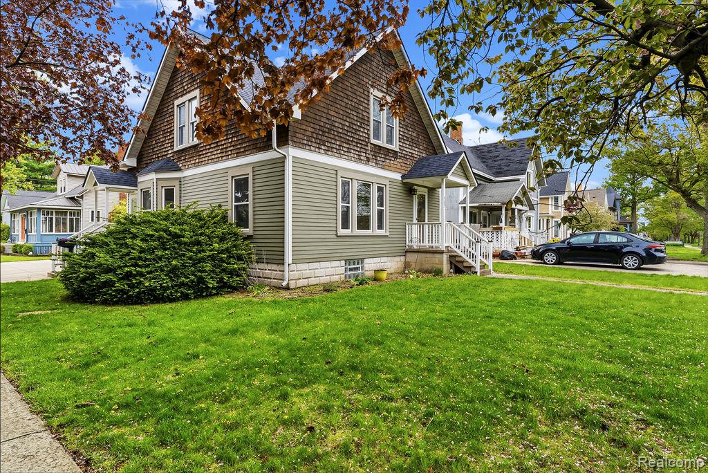 305 N Almont Avenue, Imlay City, MI 48444 — Photo 5