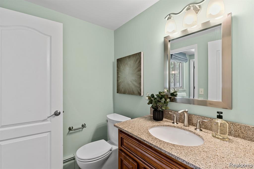880 Artdale Drive, White Lake, MI 48383 — Photo 31