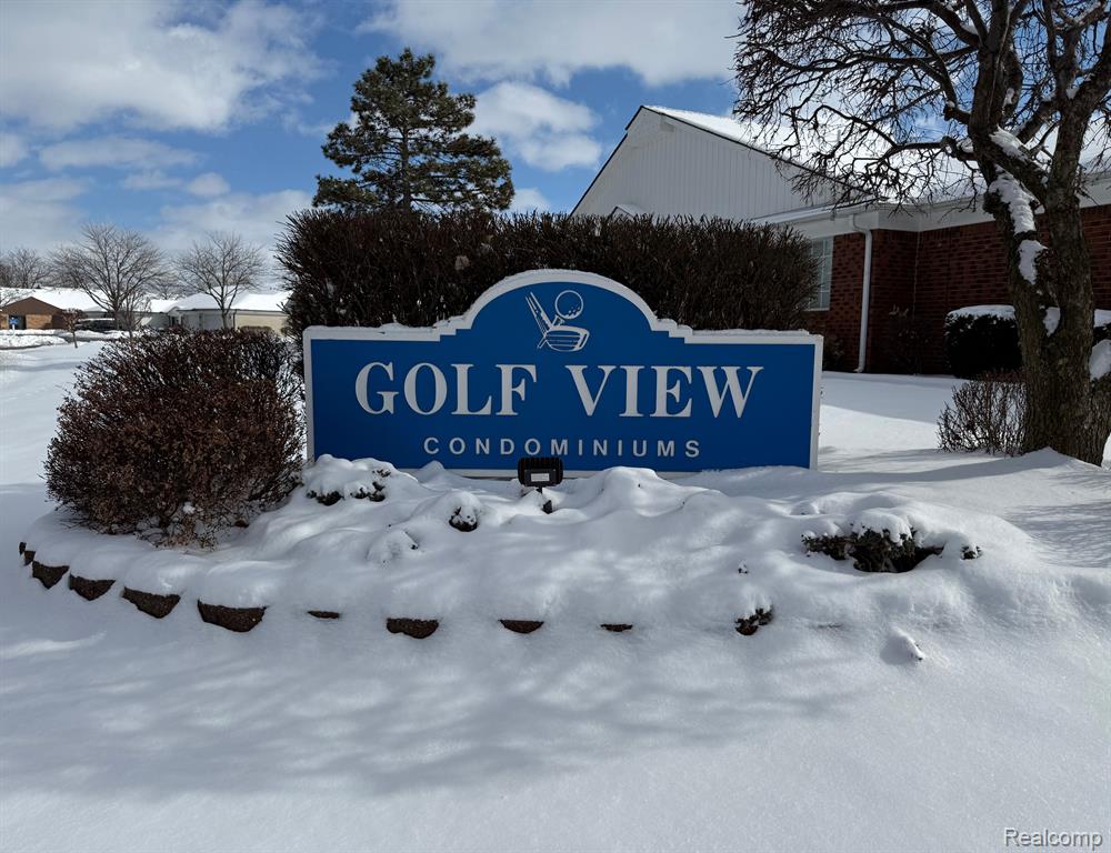 774 COUNTRY CLUB Drive, Saint Clair Shores, MI 48082 — Photo 29