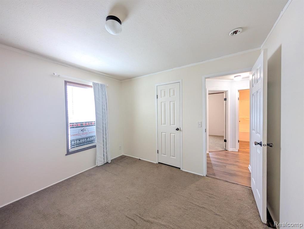 11045 Woodland Ridge Court, South Lyon, MI 48178 — Photo 15