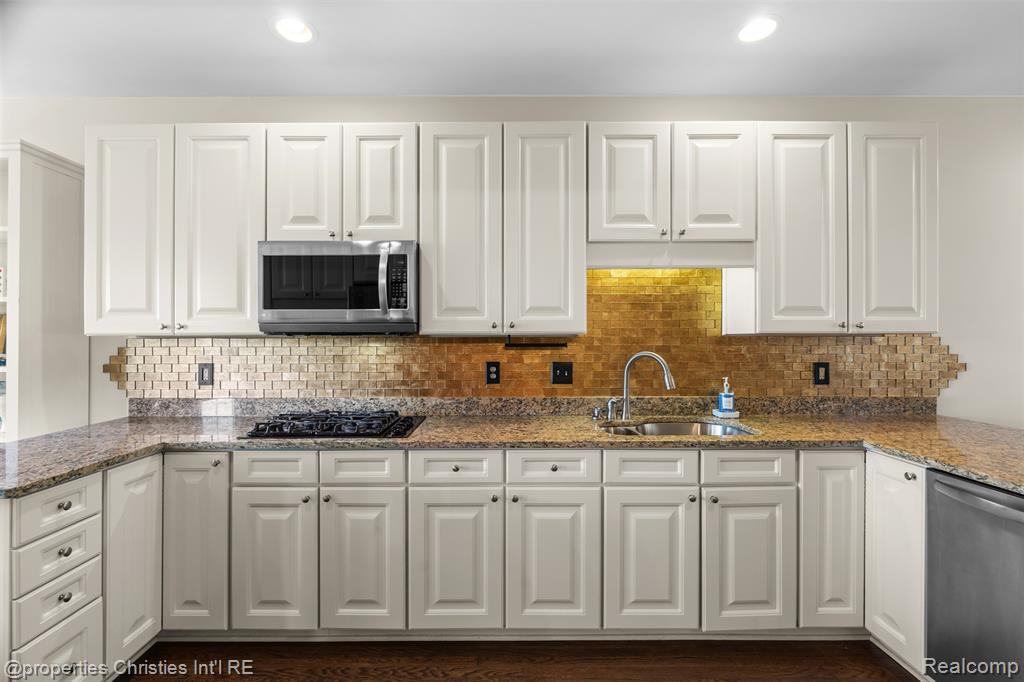512 Graten Street, Birmingham, MI 48009 — Photo 19