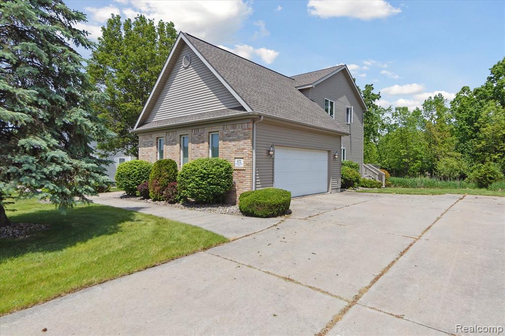 672 Morningside Drive, Grand Blanc, MI 48439 — Photo 4
