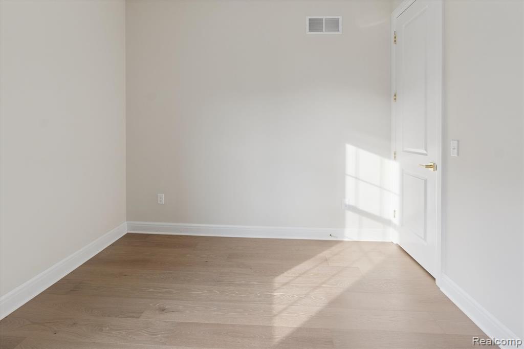 54791 Brenda Drive, Macomb, MI 48042 — Photo 26