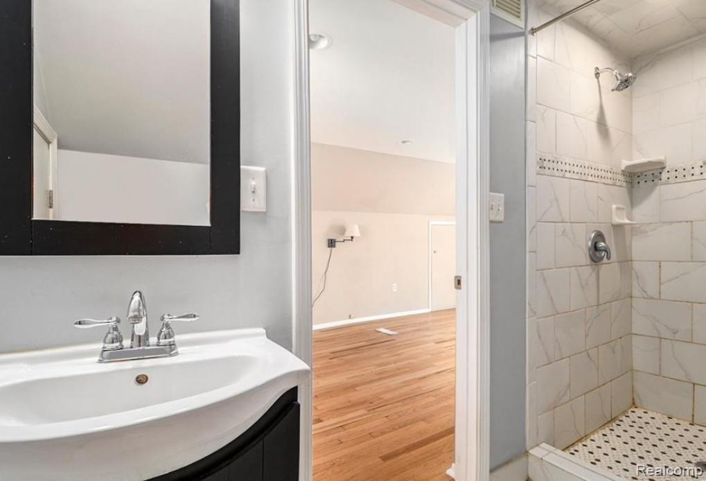 633 N Dorchester Road, Royal Oak, MI 48067 — Photo 15