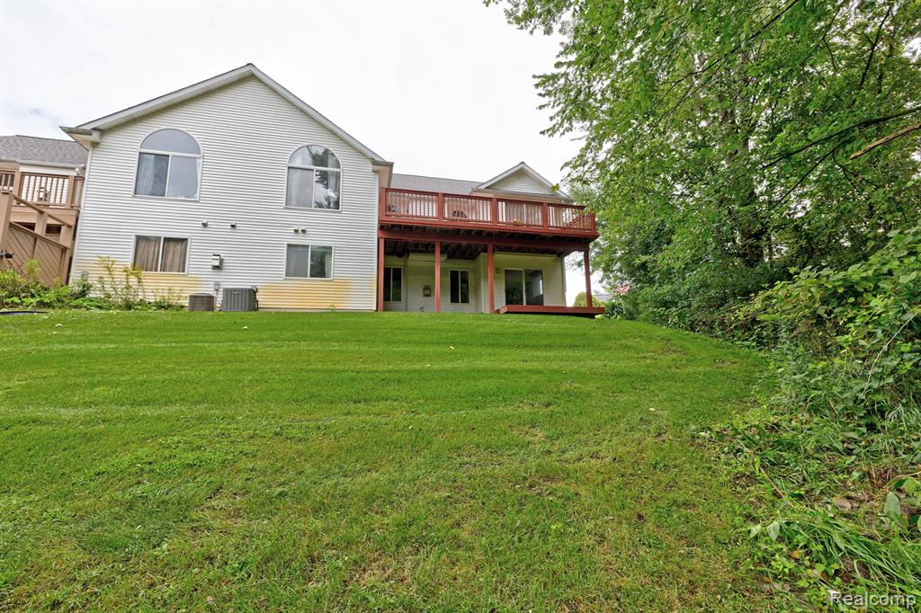 10154 HAWTHORNE RIDGE Road, Goodrich Vlg, MI — Photo 49