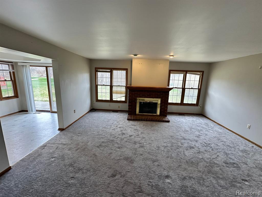 577 LEXINGTON Drive, Rochester Hills, MI 48307 — Photo 12