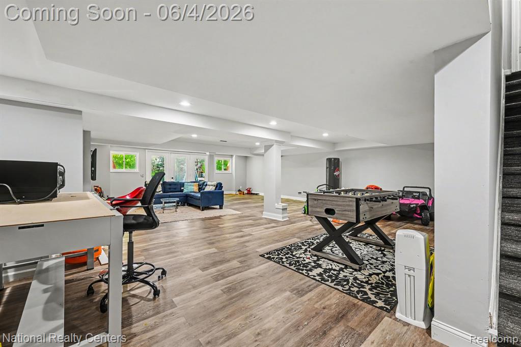 6515 Tamarack Drive, Troy, MI 48098 — Photo 18