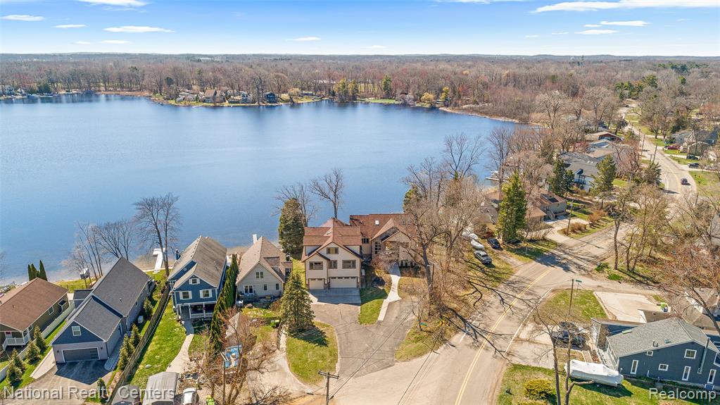 1100 Clearwater Boulevard, White Lake, MI — Photo 87