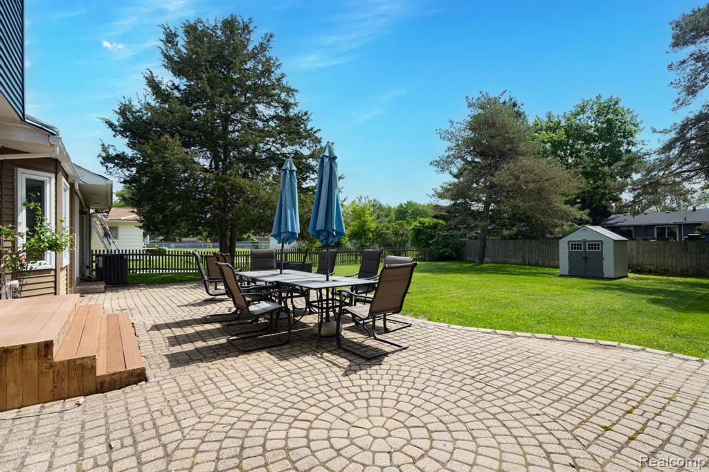 7152 Snow Apple Drive, Clarkston, MI — Photo 6