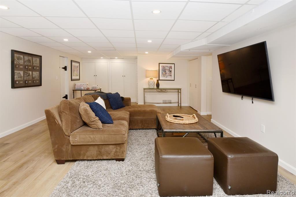 4121 S FULTON Place, Royal Oak, MI 48073 — Photo 27