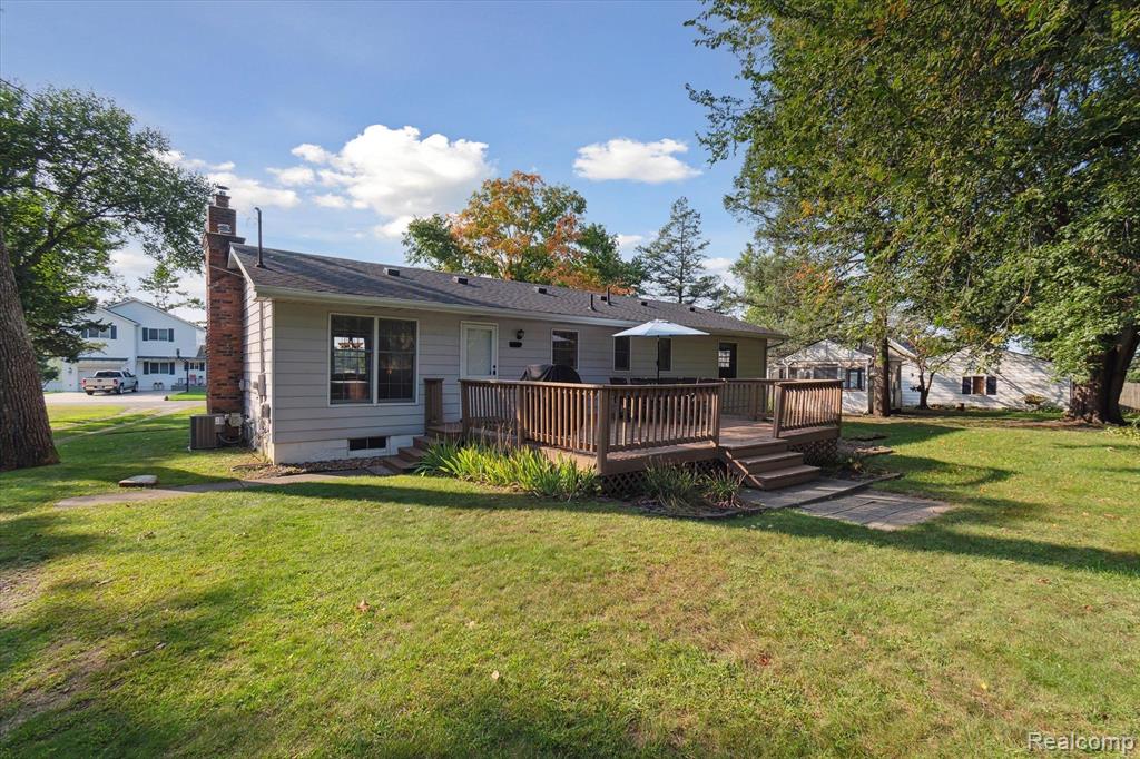 550 ROSELANE Drive, Howell, MI 48843 — Photo 36
