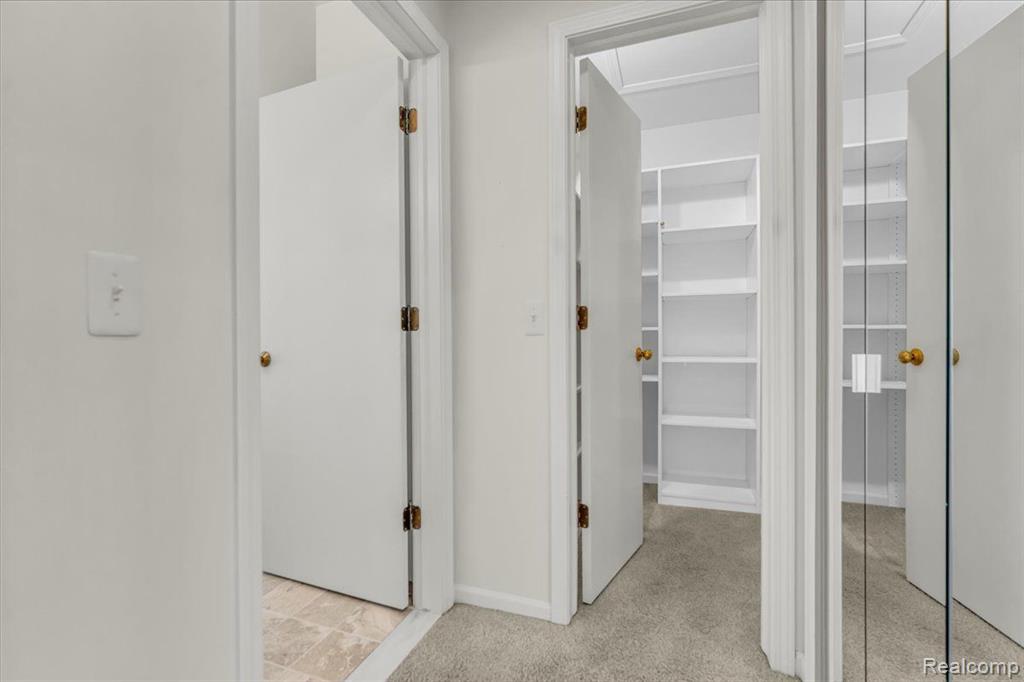 883 TARTAN Trail, Bloomfield Hills, MI 48304 — Photo 19