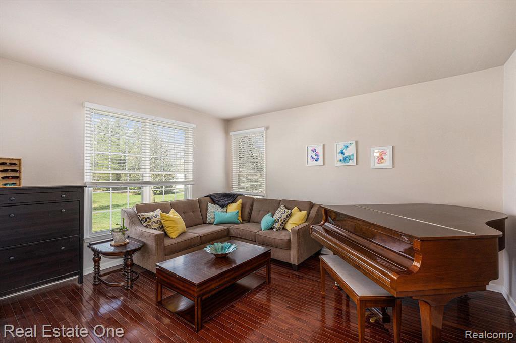 49991 BLACKBERRY Trail, Novi, MI — Photo 6