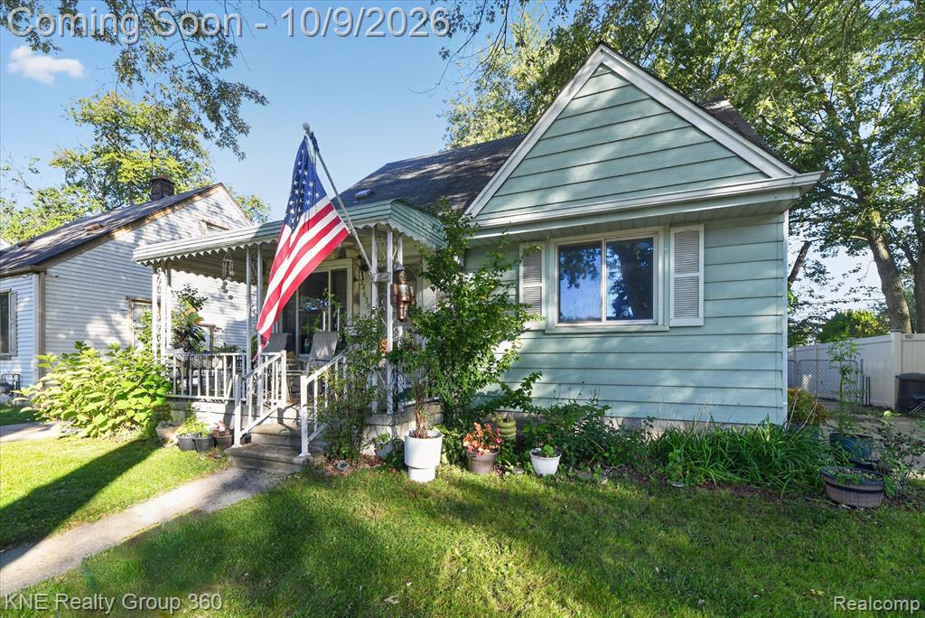 24638 Andover Drive, Dearborn Heights, MI 48125