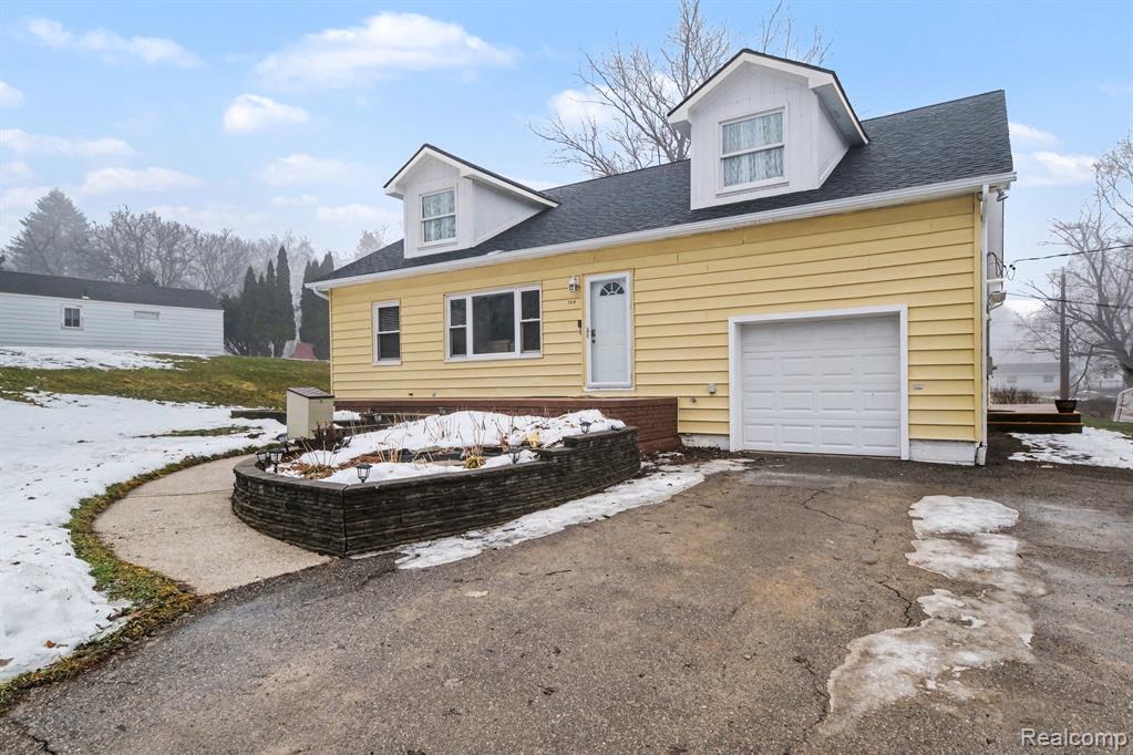 768 Pleasant Ridge, Lake Orion, MI 48362 — Photo 3