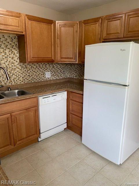 4030 W 13 MILE, E-3 Road, E3, Royal Oak, MI 48073 — Photo 3