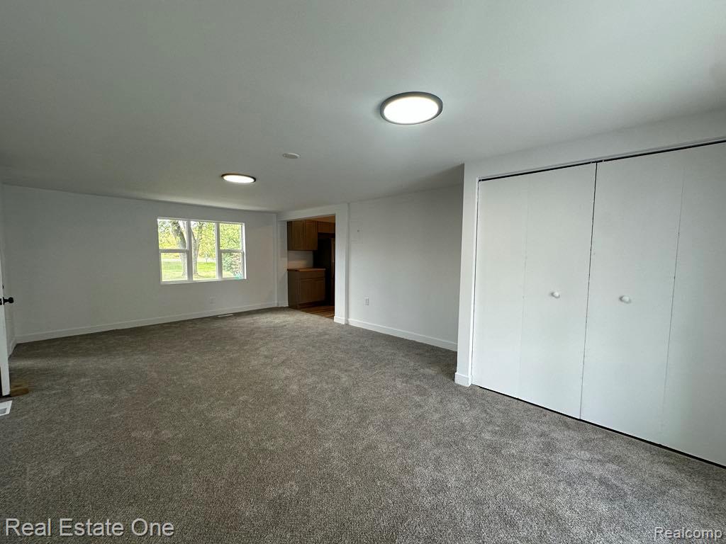 5481 Belsay Road, Grand Blanc, MI 48439 — Photo 18