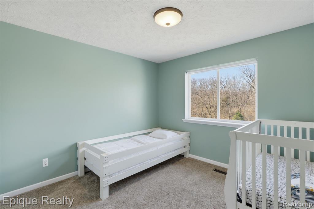 2234 Ridgewood Drive, Howell, MI 48843 — Photo 18