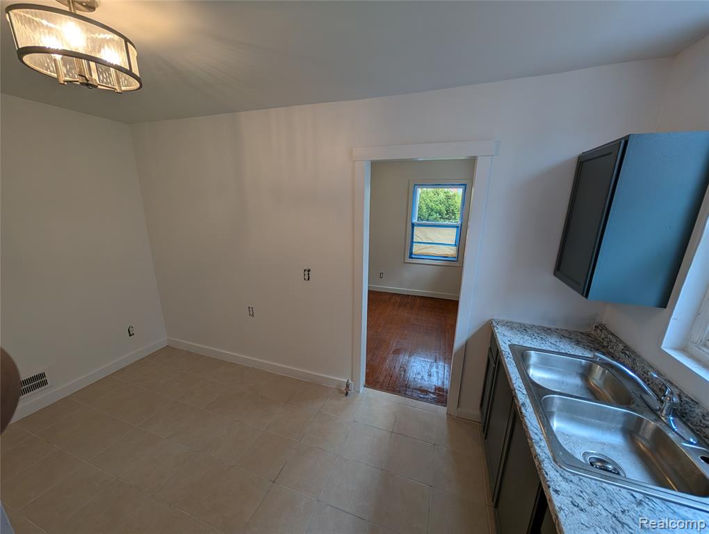 5575 Buckingham Avenue, Detroit, MI 48224 — Photo 11