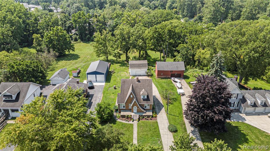 8238 Clinton River Road, Sterling Heights, MI 48314 — Photo 2