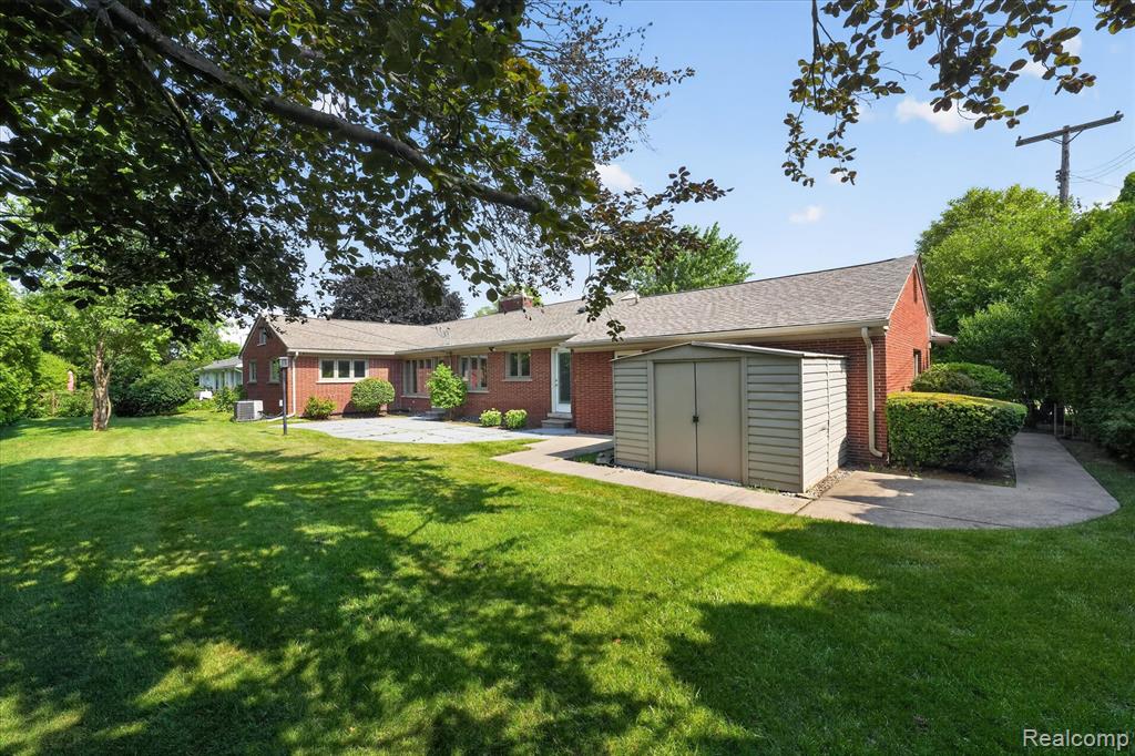 3 Shorecrest Circle, Grosse Pointe, MI 48236 — Photo 48