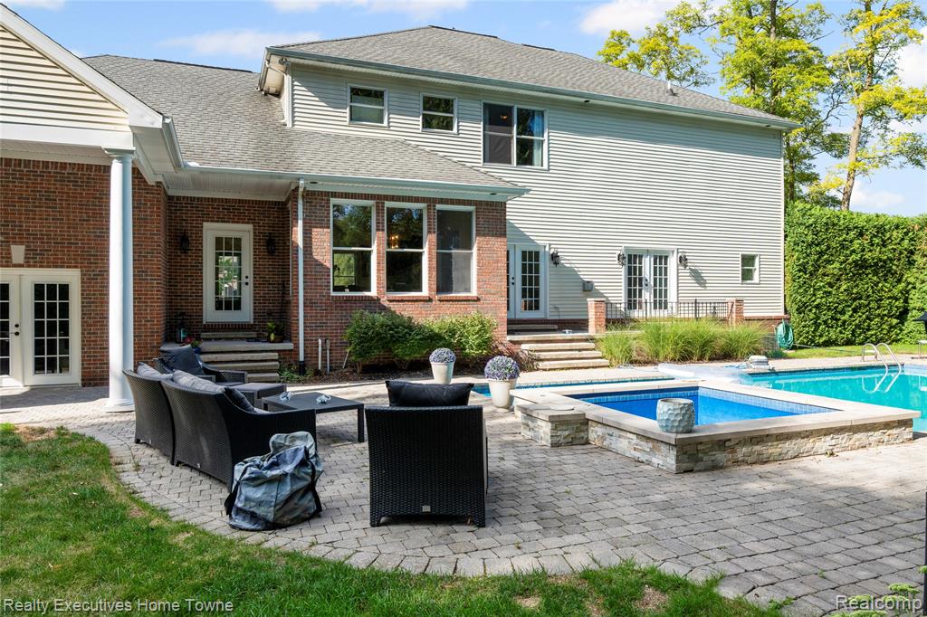 3279 SHOREWOOD Avenue, Fort Gratiot, MI 48059 — Photo 8
